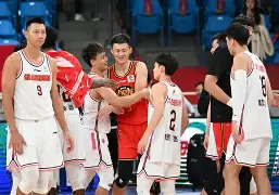 jiuyou-广东宏远内部会议纪要流出：集结日完成体检，德国杯使命明确，身体对抗强度拉满的简单介绍